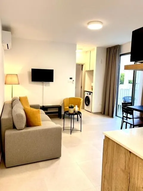 9 Muses Holiday Apartments Larnaca